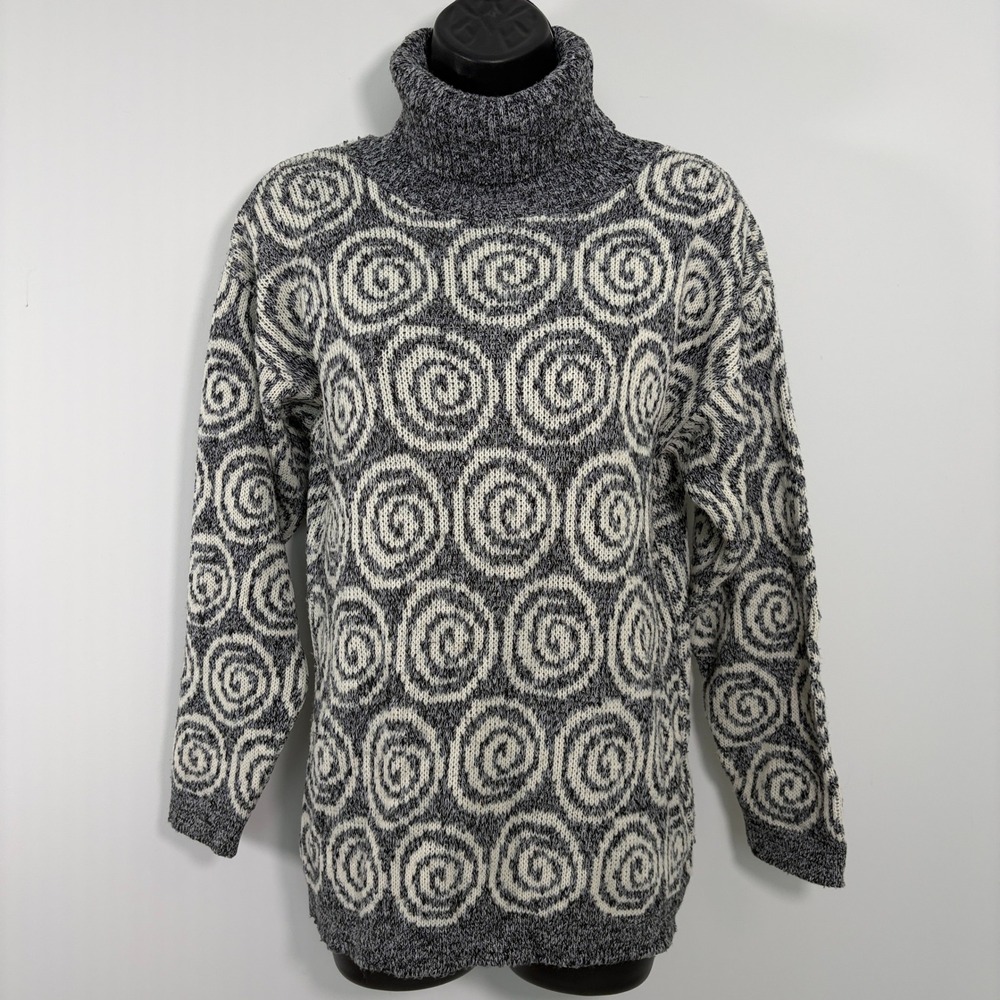 Jeffrey Rogers Vintage Turtleneck Sweater Spiral Pattern Size S Grey White